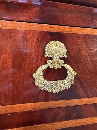 Commode époque Louis Philippe en acajou
