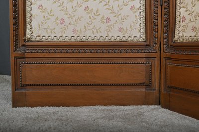 Walnut screen, Louis XVI style - Early 20th century