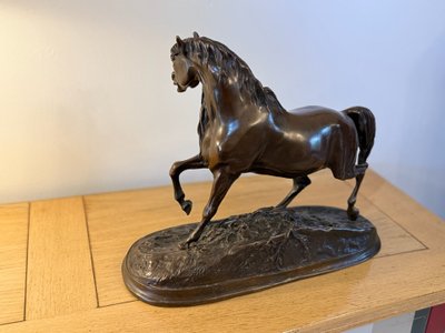 Pierre-Jules Mêne - Raised right front stallion