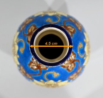 Small Vase with Flowers decoration in Lonwgy enamels - Early XXth century