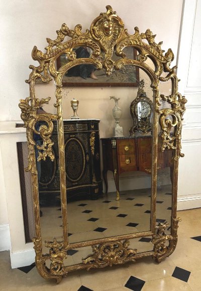 Grande specchio in legno dorato della fine del XVIII secolo con pannello laterale