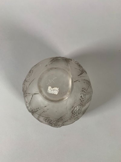 René Lalique (1860-1945)  Vase "nefliers", Vers 1930