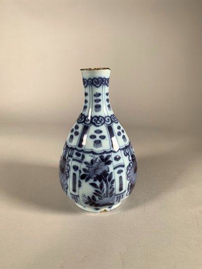 Vase En Céramique De Delft XVIIème Siècle  Samuel Van Eenhoorn Dans Le Style Krakk Chinoiserie