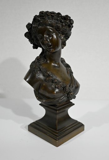 Bronzo "Giovane donna incoronata di fiori" dopo J.C. Marin - XIX secolo
