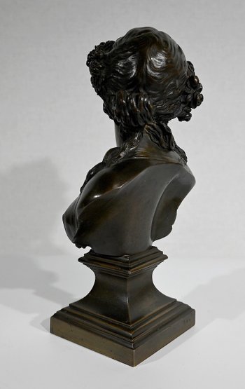 Bronzo "Giovane donna incoronata di fiori" dopo J.C. Marin - XIX secolo