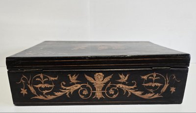 Sorrento marquetry box with a medallion scene of three dancers