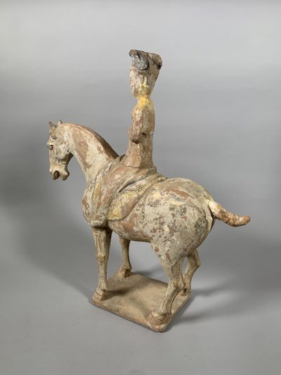 Terrakotta-Skulptur eines Reiters, Han-Dynastie, 206 v. Chr. – 220 n. Chr., China, Archäologie