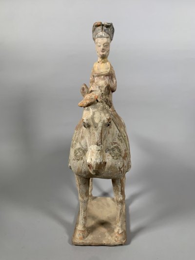 Terrakotta-Skulptur eines Reiters, Han-Dynastie, 206 v. Chr. – 220 n. Chr., China, Archäologie