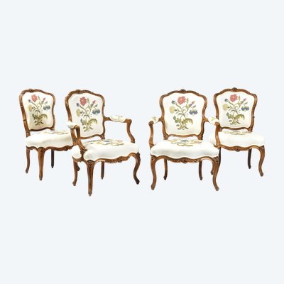 Estampillés « Nogaret A Lyon » – Paire De Fauteuils En Bois Naturel – Epoque Louis XV