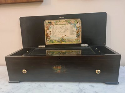 Napoleon III era music box - working -