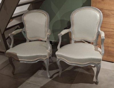 Pair of lacquered wood armchairs stamped MEUNIER, Louis XV period