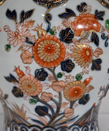 Important Vase with Imari decoration, signed H. Gibot - 1943