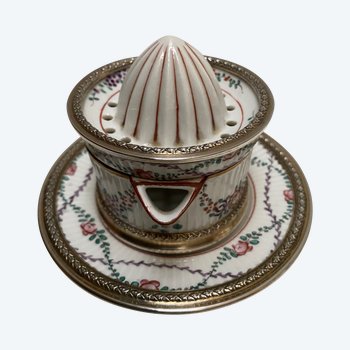 PORCELAIN CITRUS PRESS BY SANSON