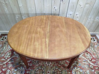 Art Nouveau style oval dining table