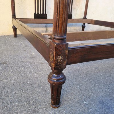 Grande letto in noce, inizio XIX secolo