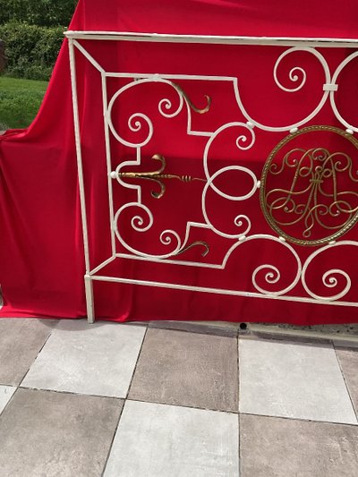 Wrought Iron Headboard Guard