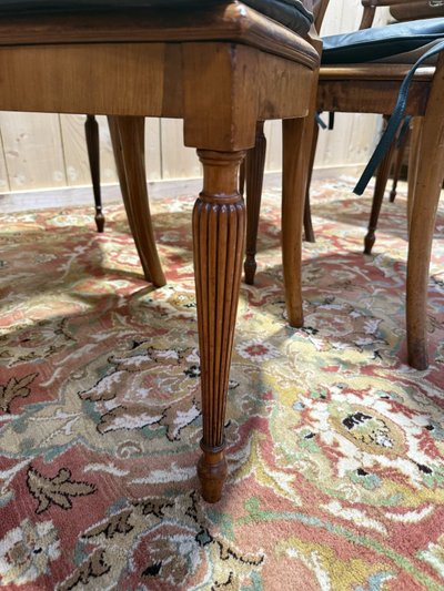 Suite di 4 sedie e 2 poltrone inglesi