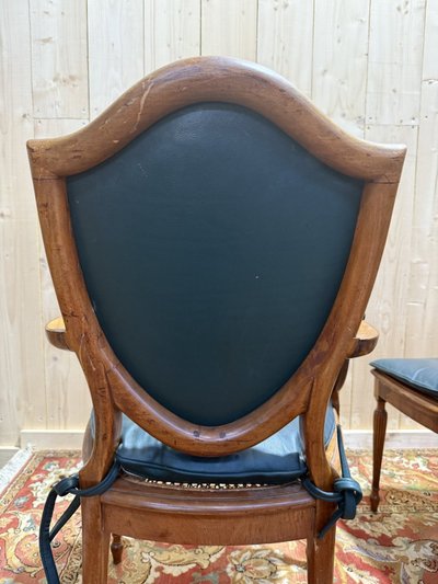 Suite di 4 sedie e 2 poltrone inglesi