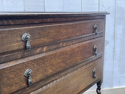 Cassettiera inglese in rovere degli anni '30