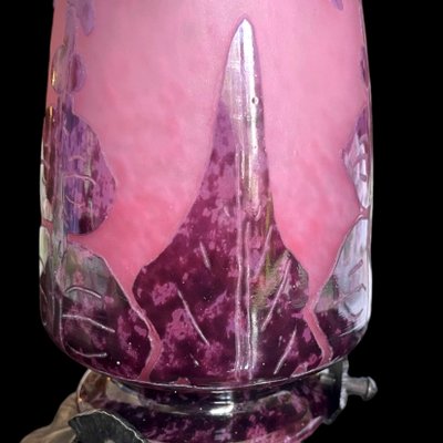 Le Verre Français nightlight with Dahlias décor