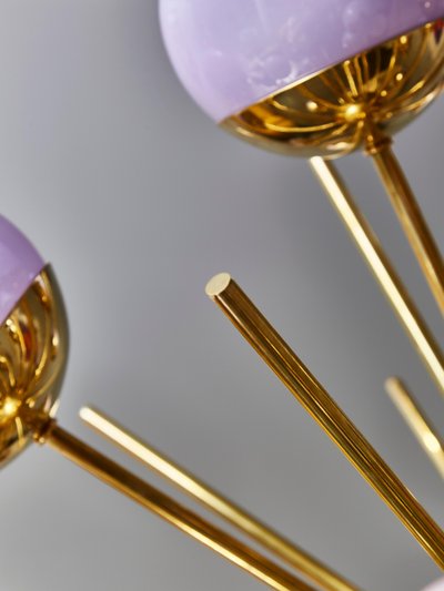 Kronleuchter Sputnik mit lila Glaskugeln