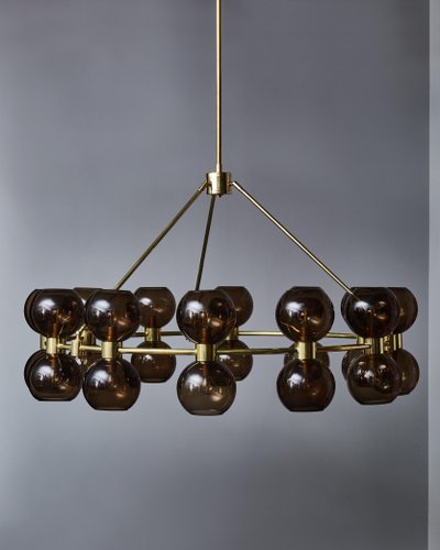 Circular chandelier with glass globes
