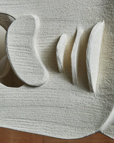 Lustre en céramique d'Olivia Cognet