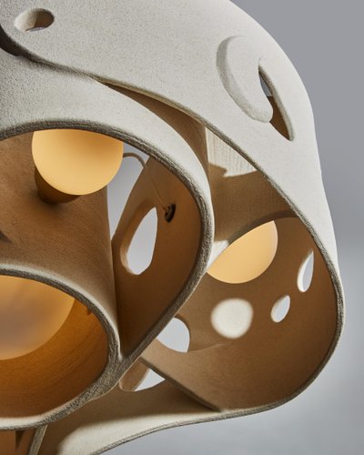 Lustre en céramique d'Olivia Cognet