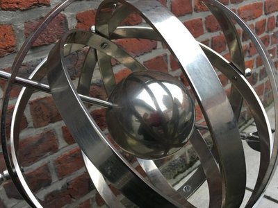 Sphere Armilaire En Métal Nickelé Circa 1970