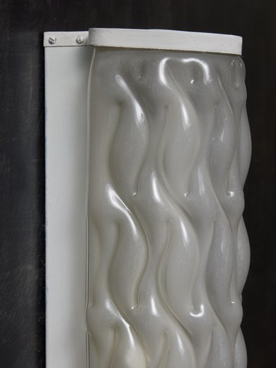 Set of four wall sconces in metal and blown Murano glass