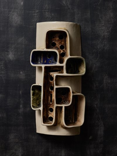Pieces uniques Poet Laval Enamelled wall lamp