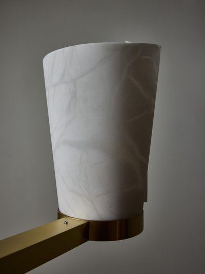 Laiton satiné et abat-jour en spirale d'albâtre Lustre à dix bras de lumière