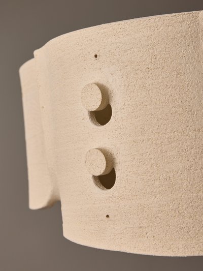 Petit lustre en céramique d'Olivia Cognet