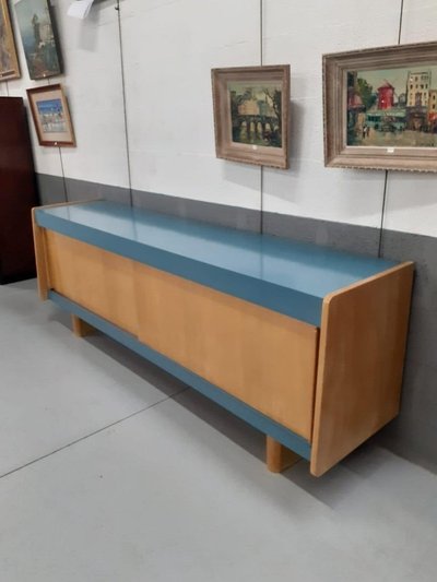 Lavori di ricostruzione; credenza in frassino e laminato circa 1950