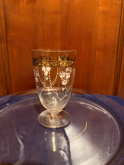 Nachtservice - Emailliertes Glas - Ende des 19. Jahrhunderts