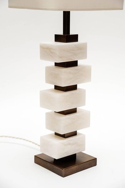 Pair of desk lamps in brass and alabaster bricks Glustin Luminaires Creation