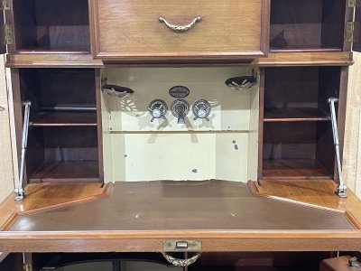 Mobili da cabina in mogano degli anni '30