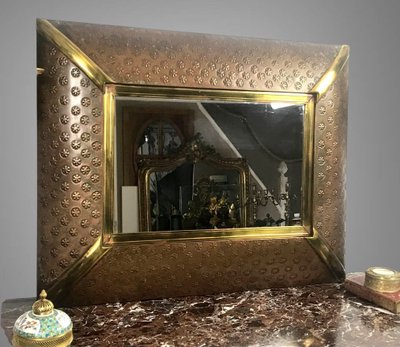 EMBOSSED COPPER AND BRASS MIRROR DECORATED WITH FLOWERS FROM THE 70S