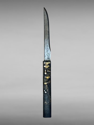 Japanese samurai tanto - Edo period (1603-1868).