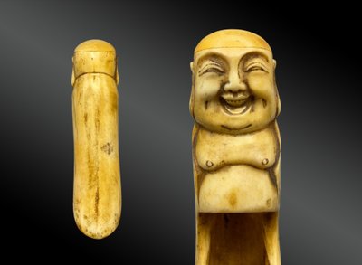 TEA SPOON WITH BUDDHA BUST China late 19th century