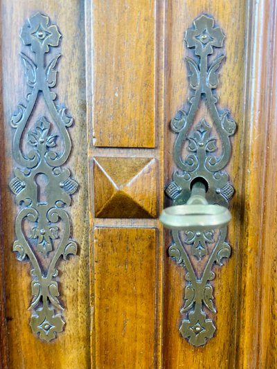 Holland & Sons- cabinet anglais sculptée - Style Renaissance  - XIXeme siecle