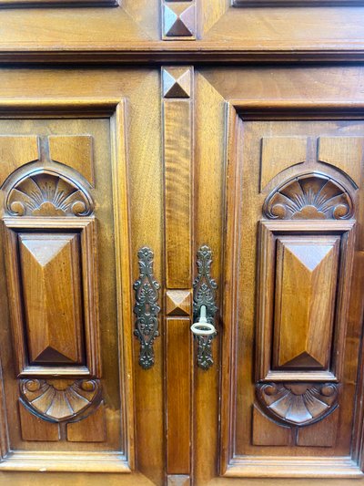 Holland & Sons- cabinet anglais sculptée - Style Renaissance  - XIXeme siecle