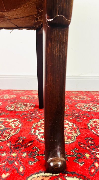 Fauteuil en bois sculpté avec velours jaune - Epoque Restauration - France
