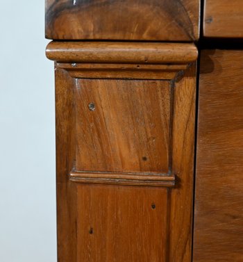 Petite Commode en Noyer massif, époque Directoire – Début XIXe