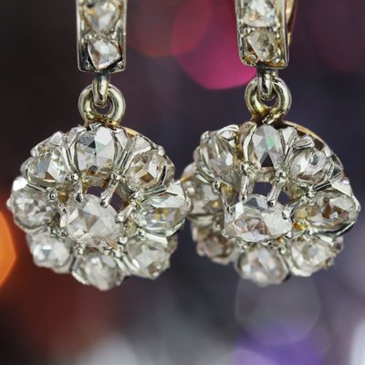 Boucles d'oreilles anciennes diamants pendantes