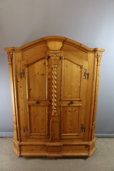 XXth century pine armoire