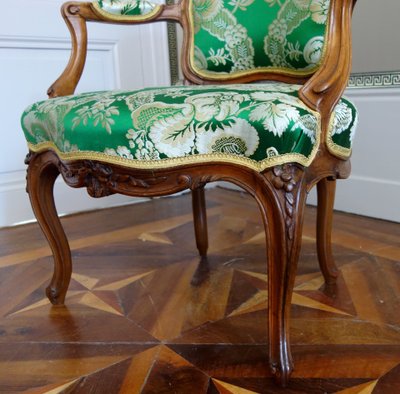 Pierre Nogaret - paire de fauteuils cabriolet d'époque Louis XV - estampille
