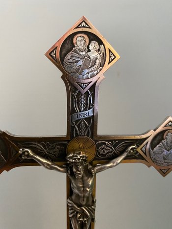 CRUCIFIX EN BRONZE 