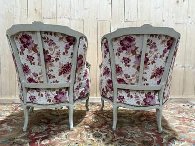 Paire de fauteuils - bergères de style Louis XV