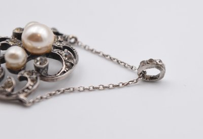 Ancien pendentif Belle Époque 1900 argent perles et strass 